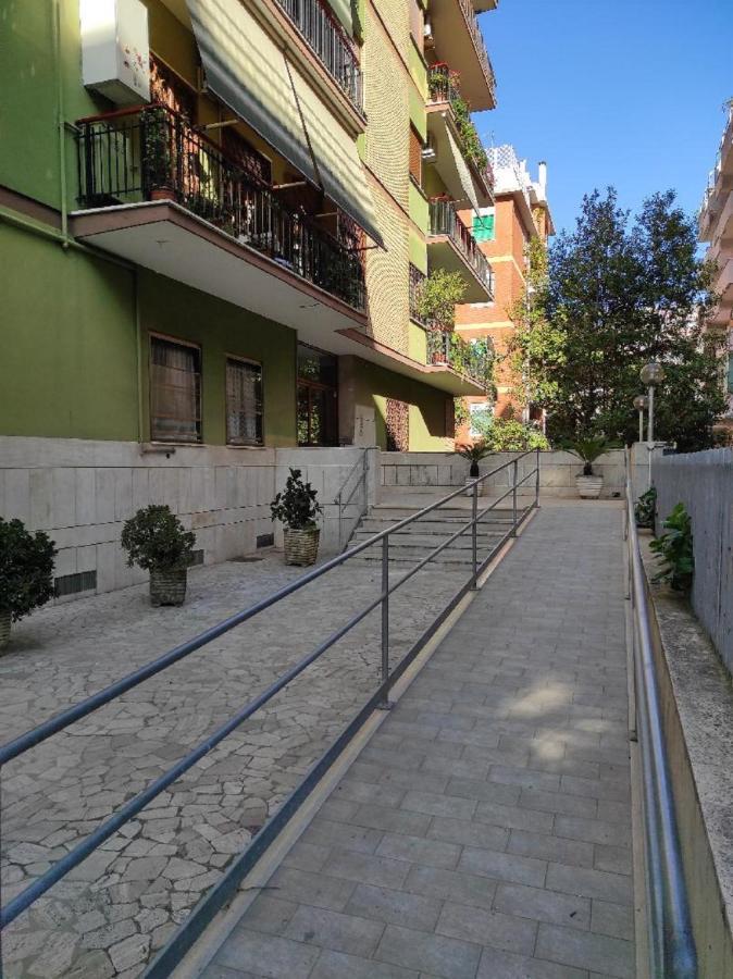Hotel Blue Marine Di Ostia Exterior foto